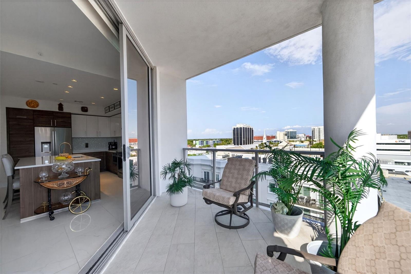 111 S PINEAPPLE AVE #806