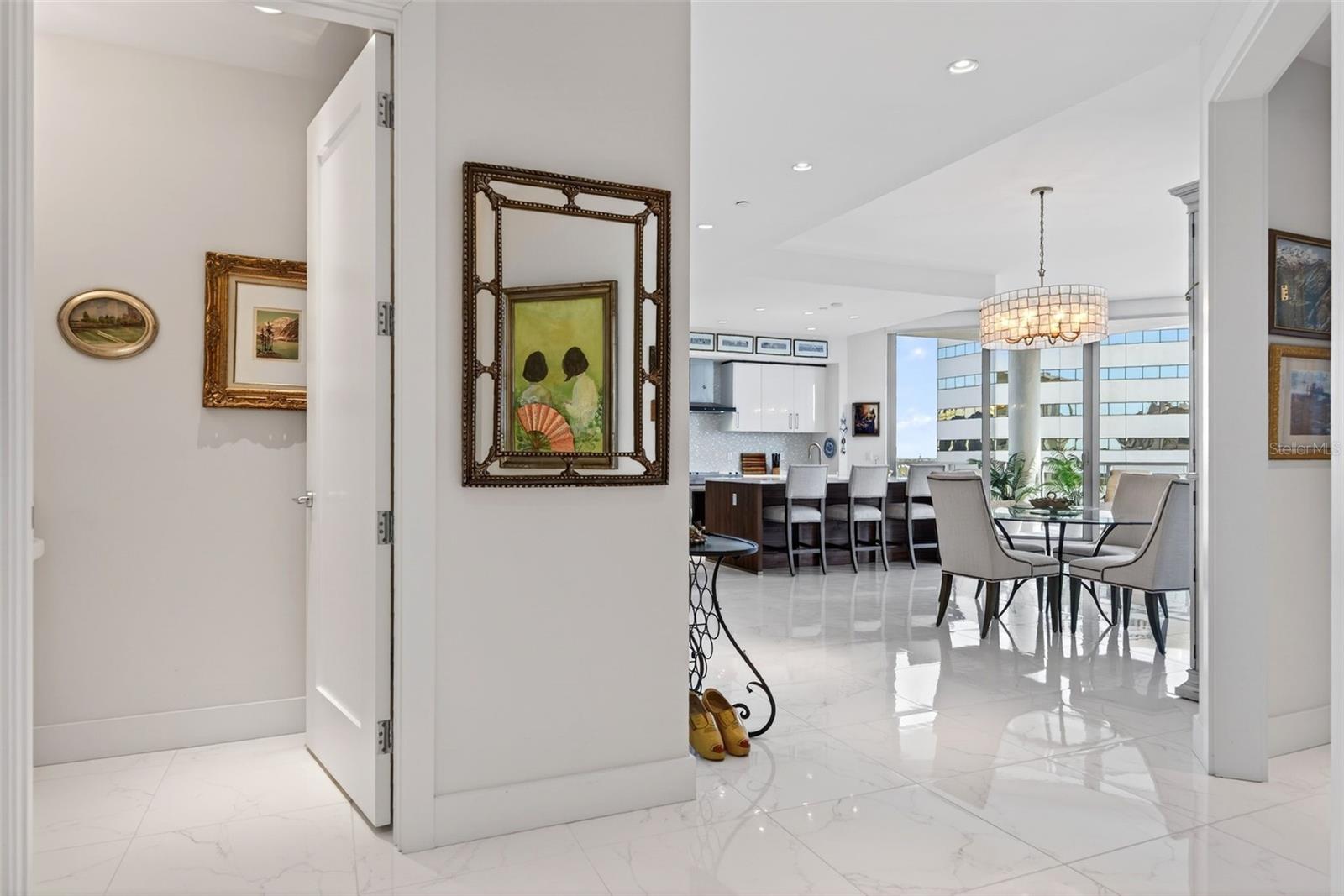 111 S PINEAPPLE AVE #806