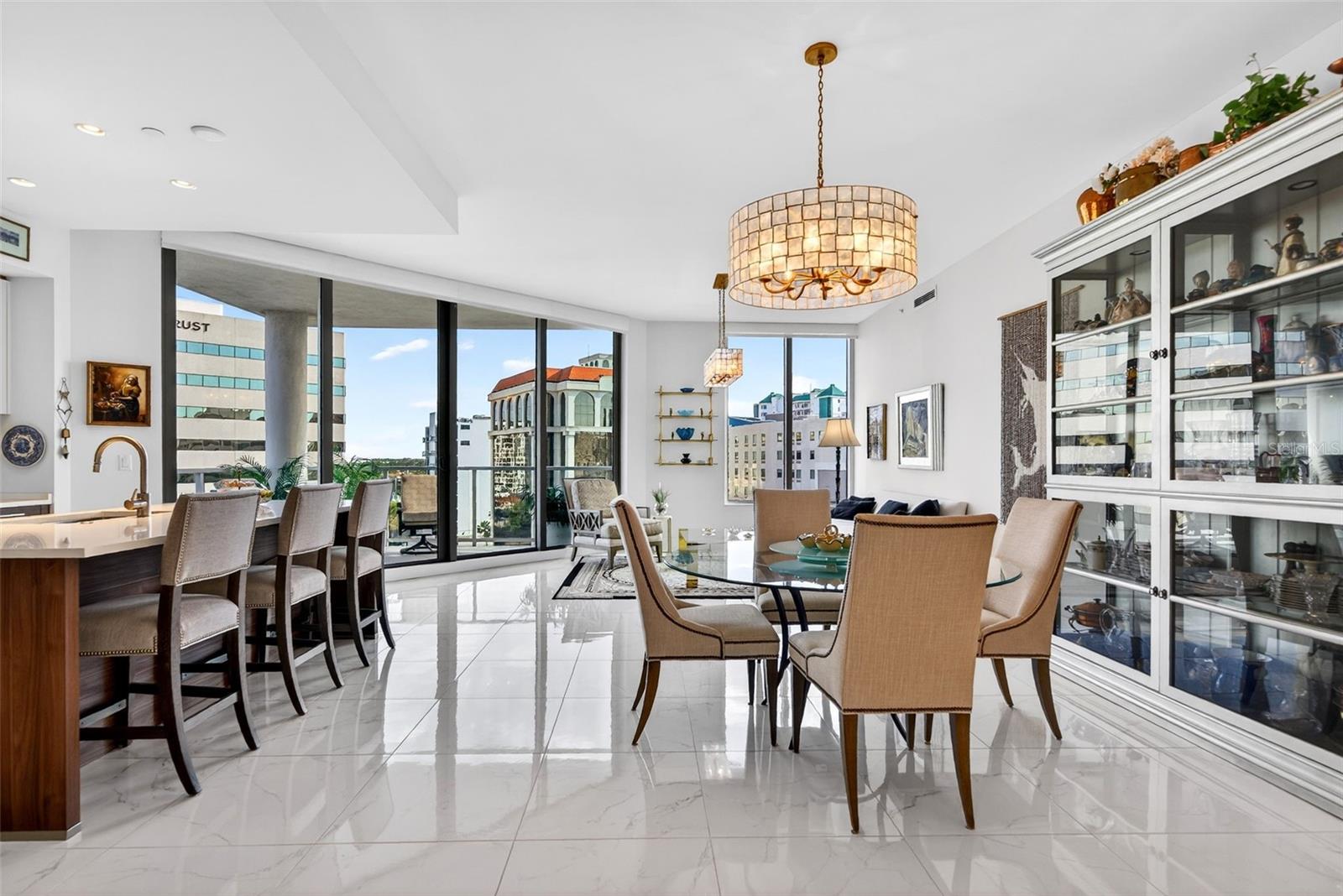 111 S PINEAPPLE AVE #806