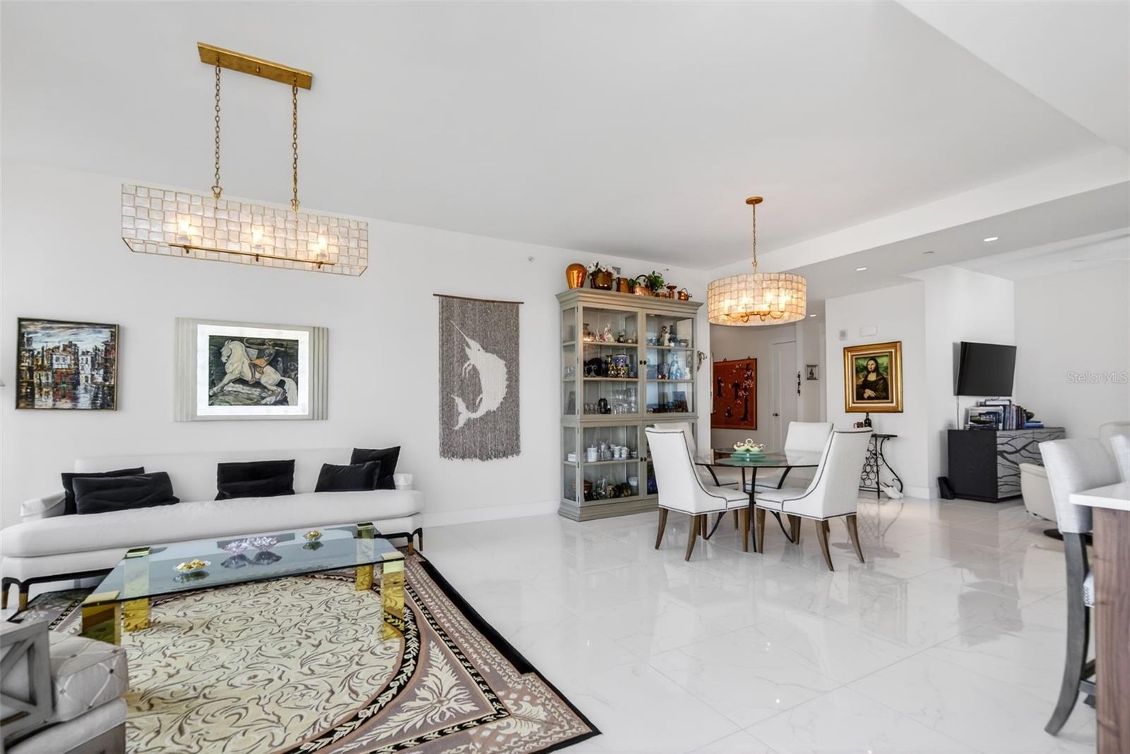 111 S PINEAPPLE AVE #806