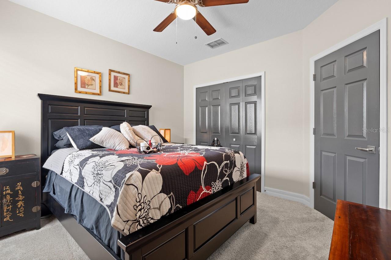 4923 MISSION PARK LN