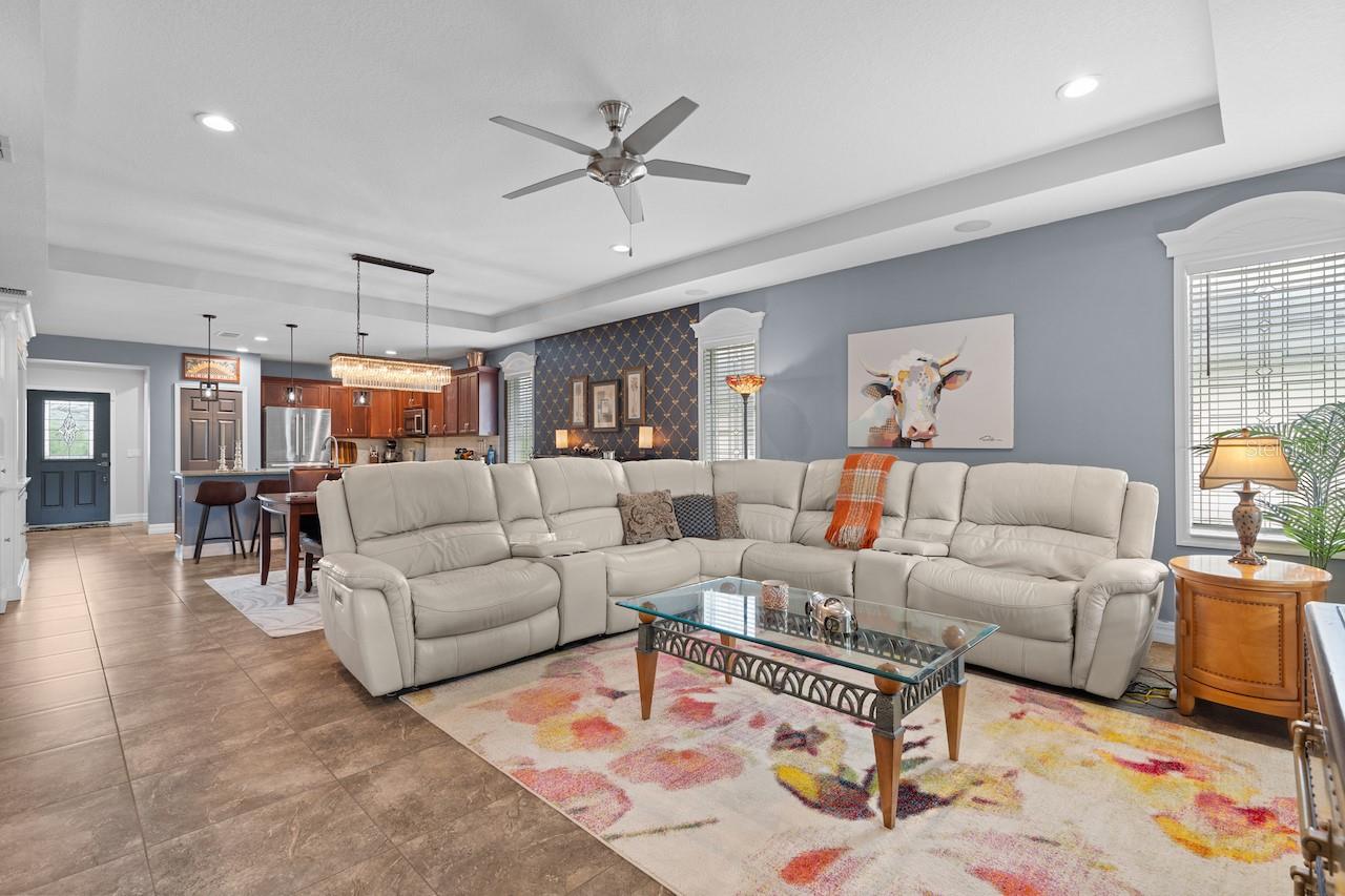 4923 MISSION PARK LN