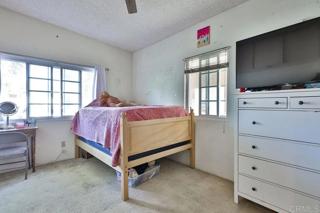 978 Monserate Avenue