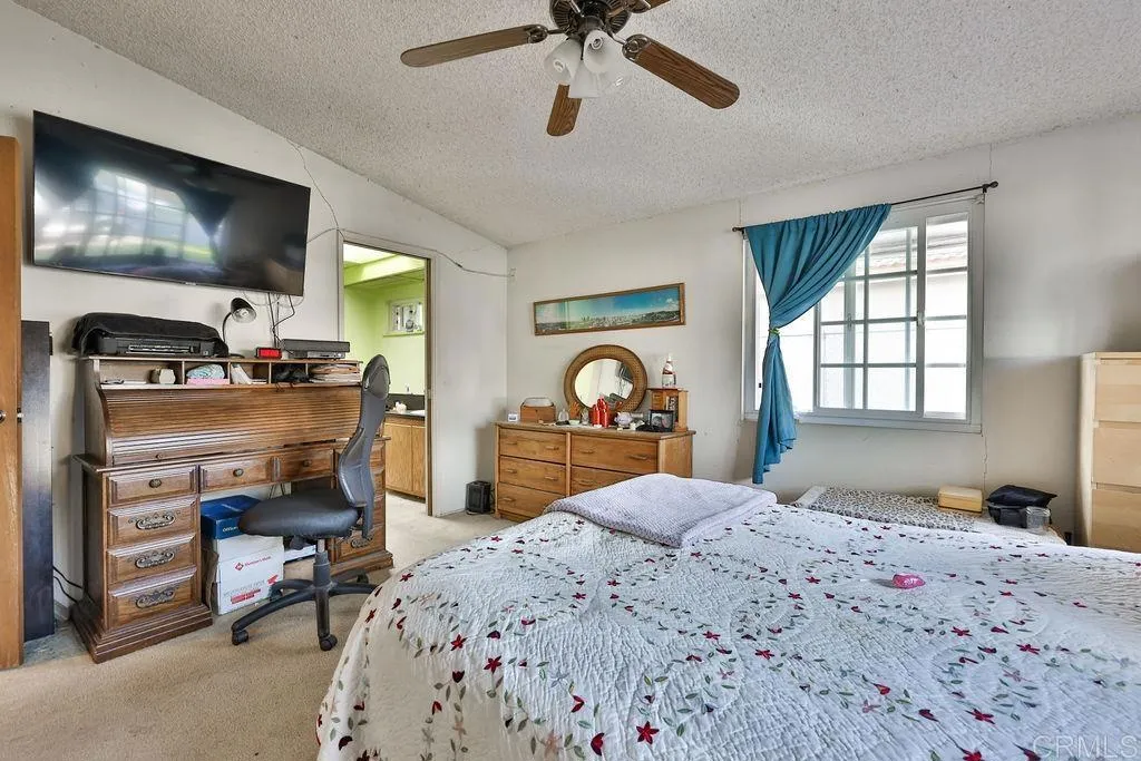 978 Monserate Avenue