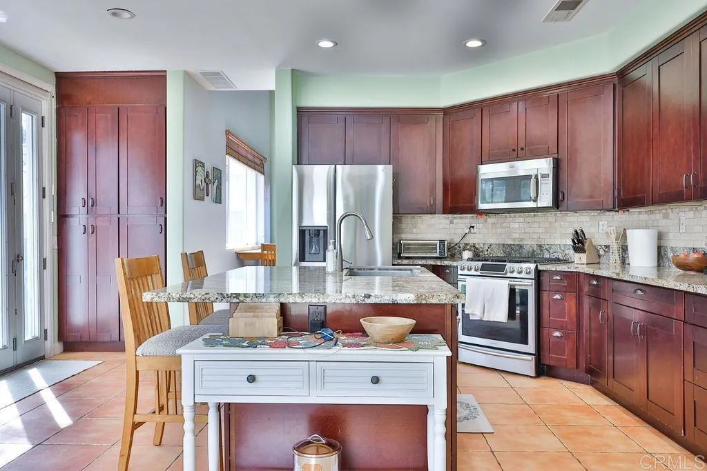 1141 Quinto Creek Place