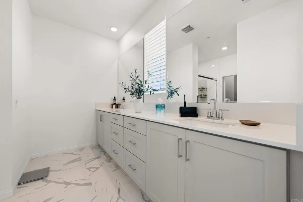 2038 Bluestone Circle