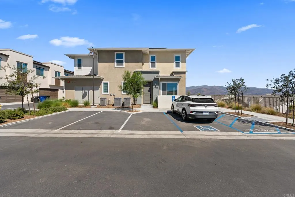 2038 Bluestone Circle