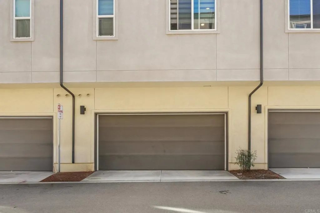 5261 Beachfront Cove Street Unit 174