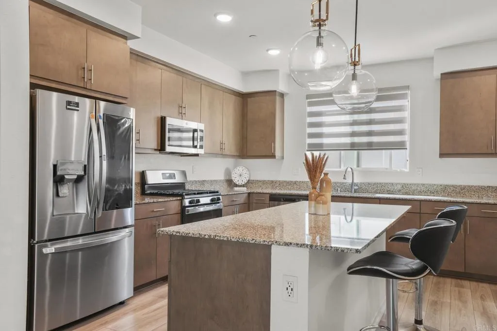 5261 Beachfront Cove Street Unit 174