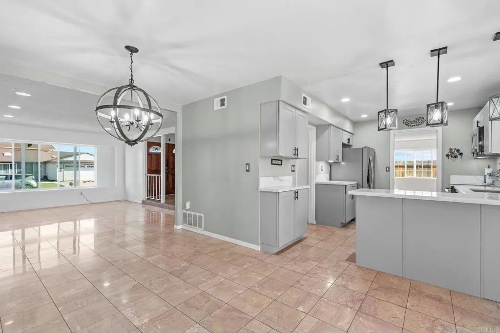 1614 Arequipa Street