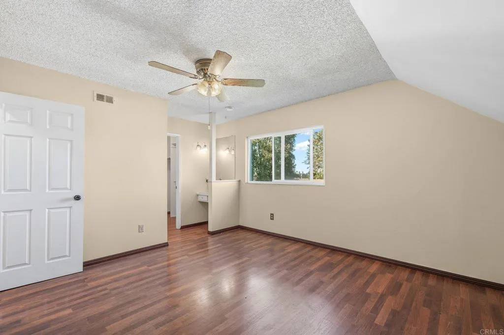 1614 Arequipa Street