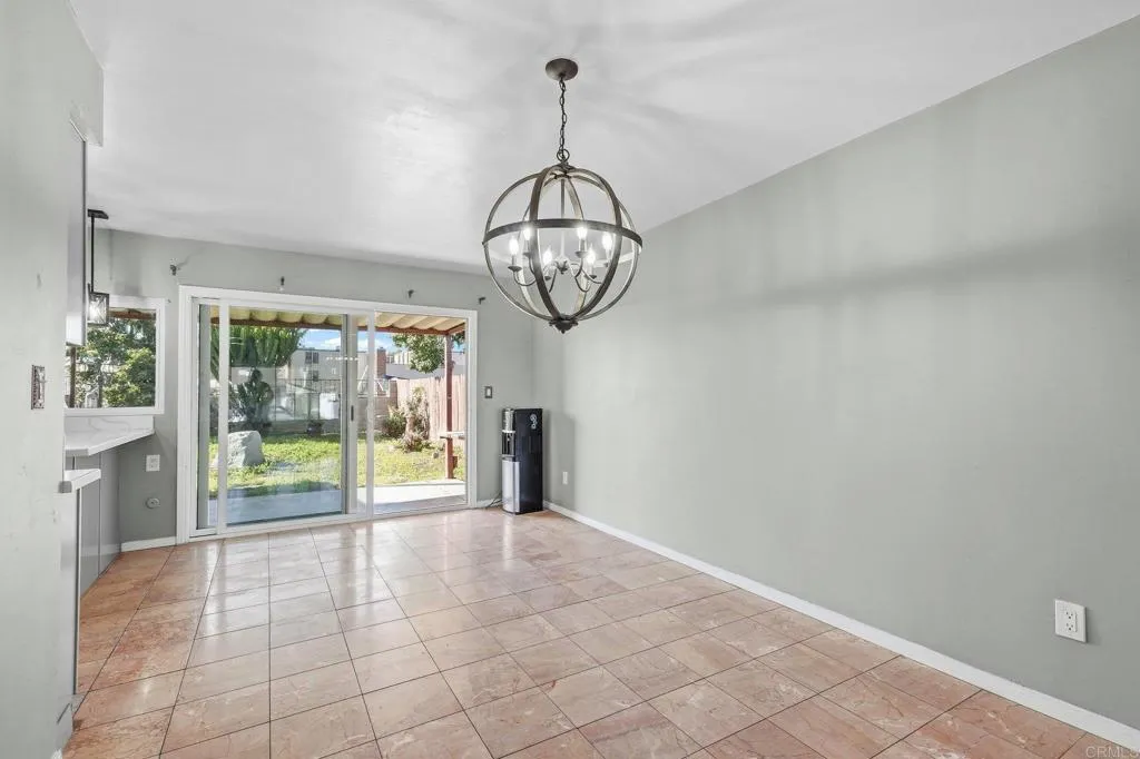 1614 Arequipa Street