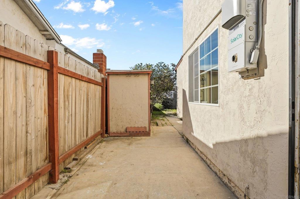 1614 Arequipa Street