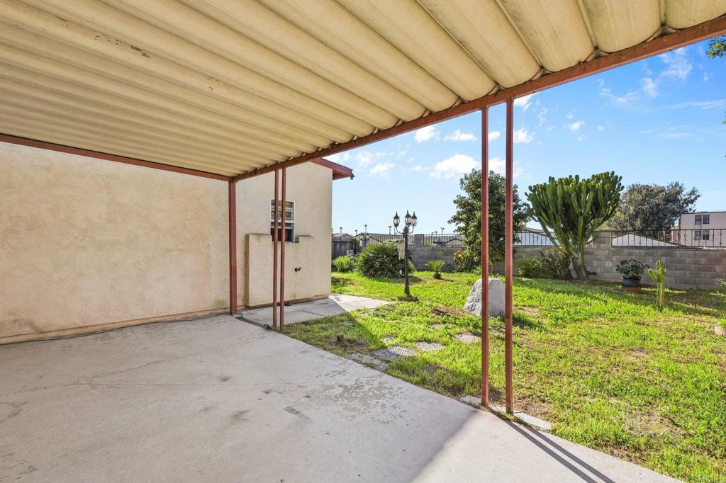 1614 Arequipa Street