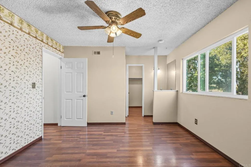 1614 Arequipa Street