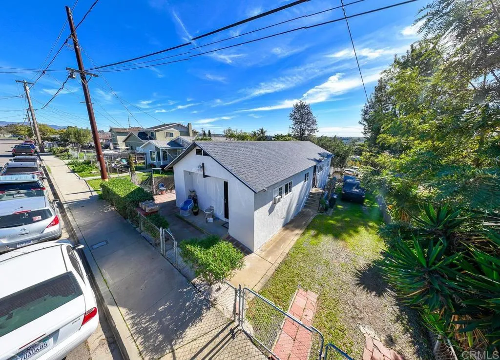 195 Montgomery Street # Abc