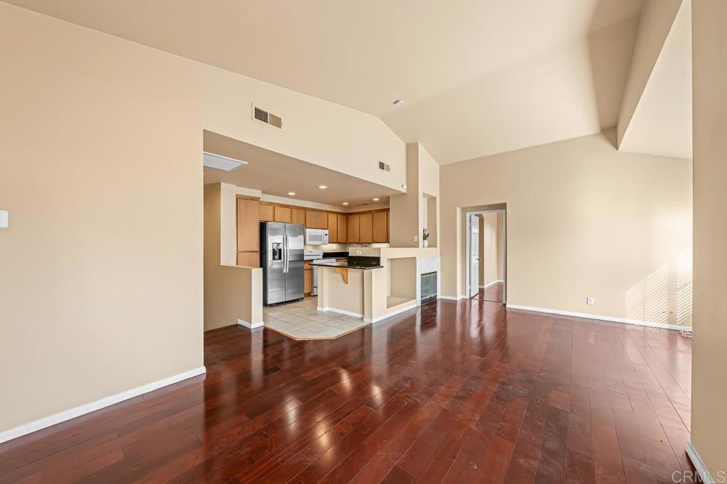 1259 El Cortez Court