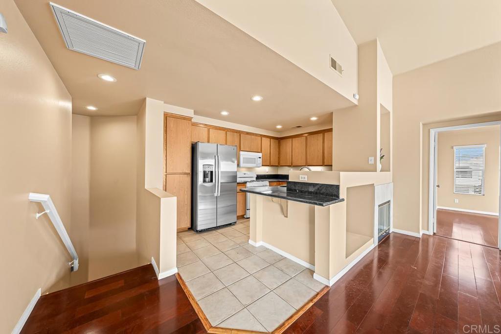 1259 El Cortez Court