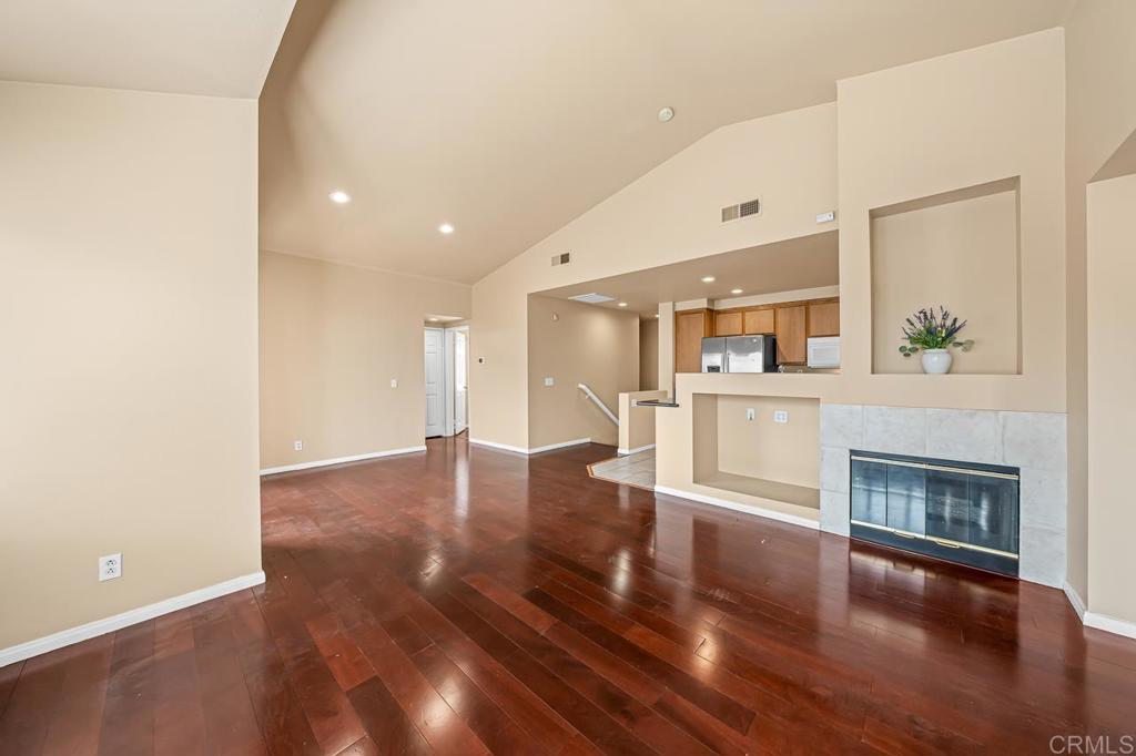 1259 El Cortez Court