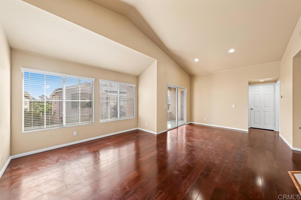 1259 El Cortez Court