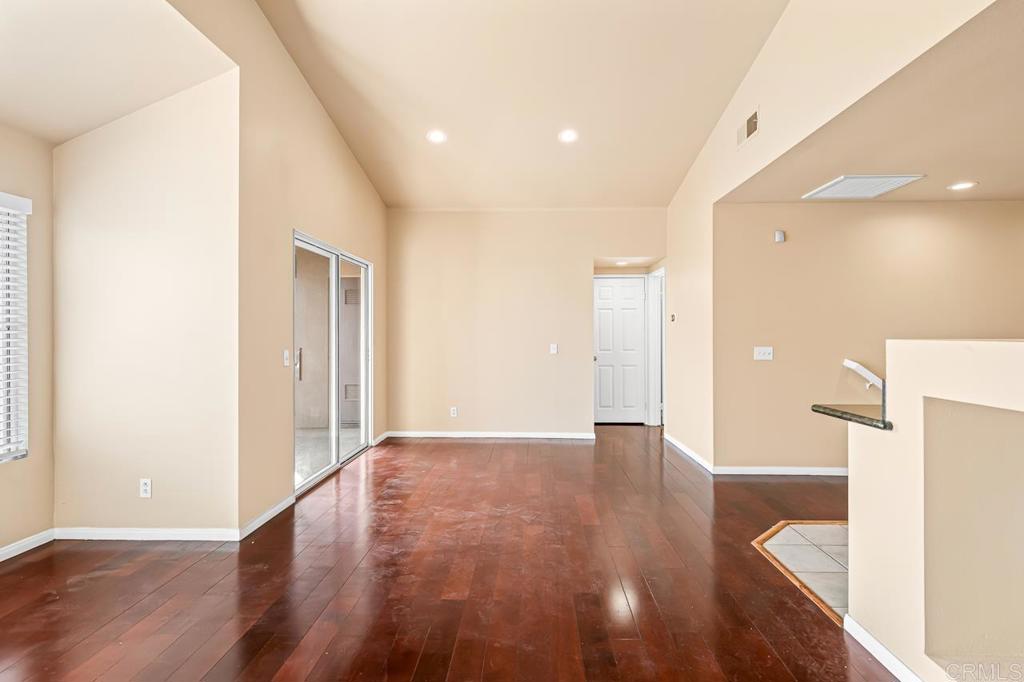 1259 El Cortez Court