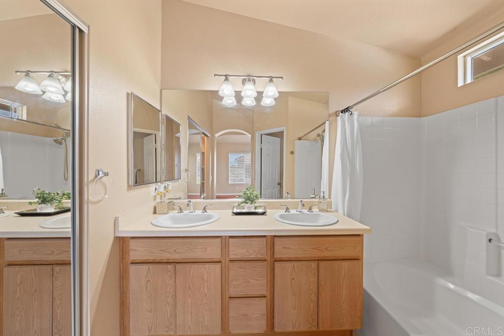 1259 El Cortez Court