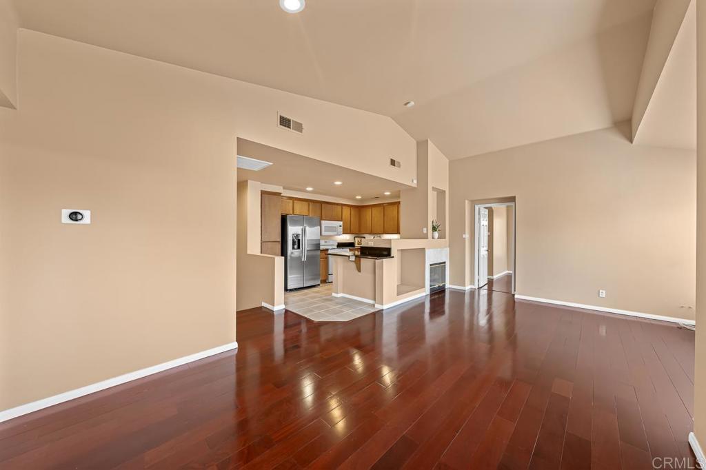 1259 El Cortez Court