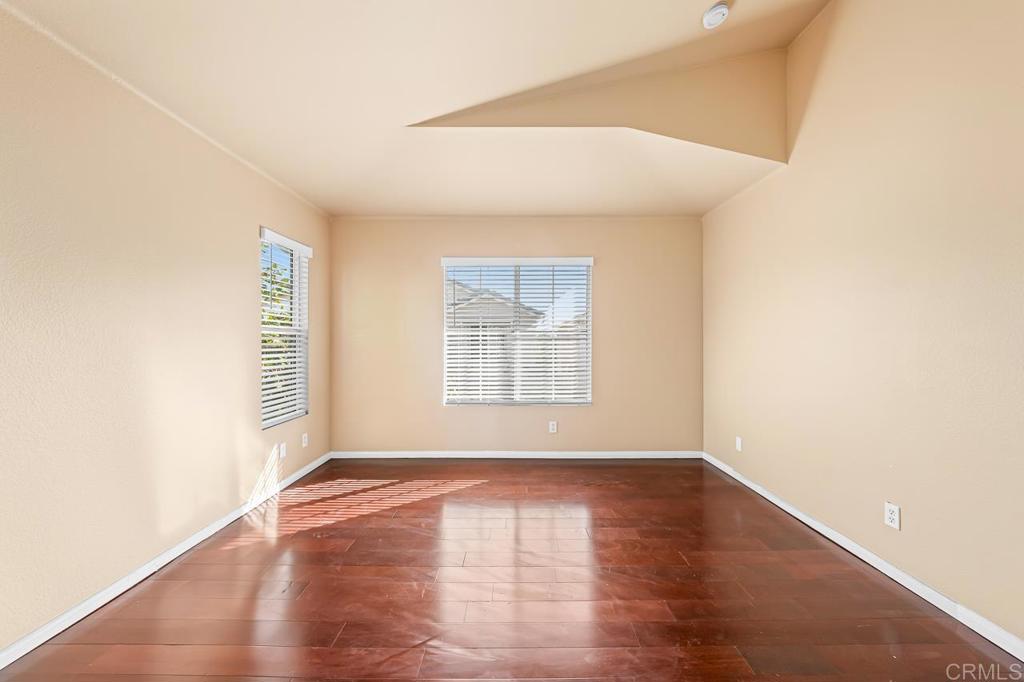 1259 El Cortez Court