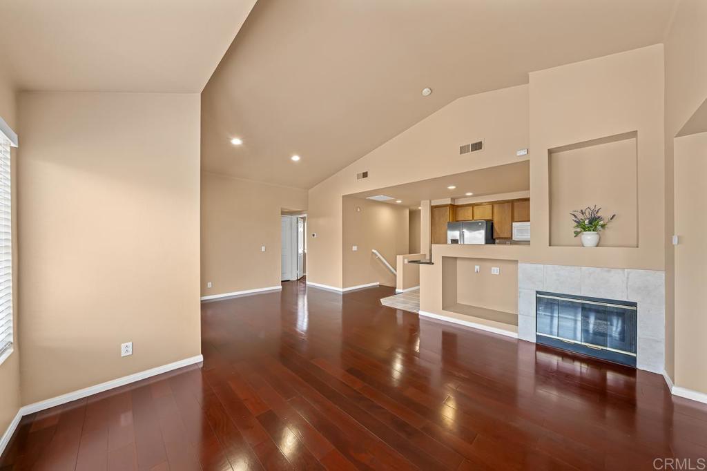 1259 El Cortez Court