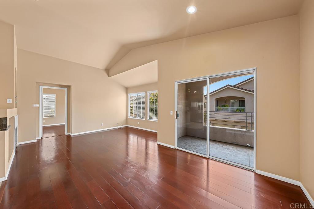 1259 El Cortez Court