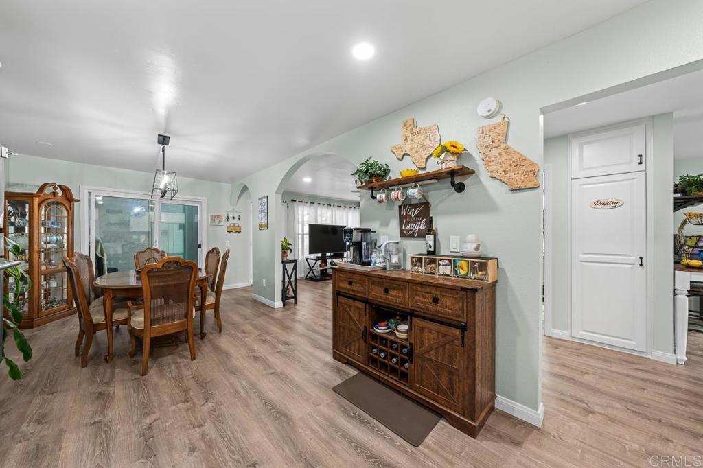 1640 Maple Drive 16