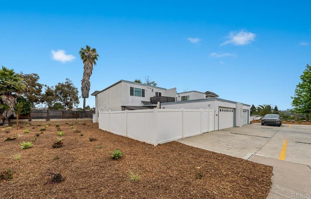 1640 Maple Drive 16