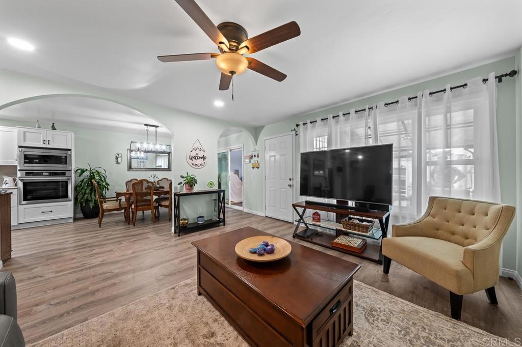 1640 Maple Drive 16