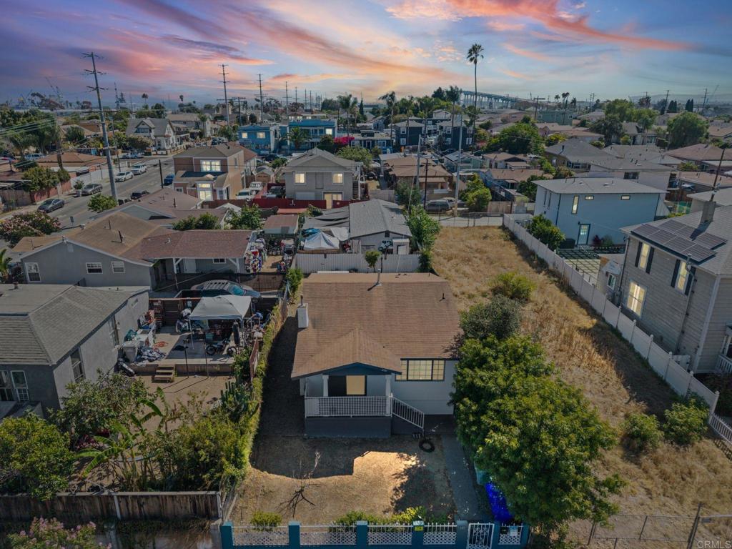 2181 Franklin Avenue