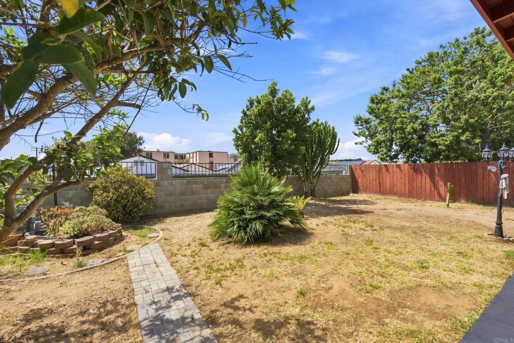 1614 Arequipa Street