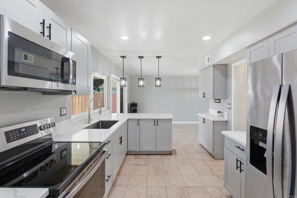 1614 Arequipa Street