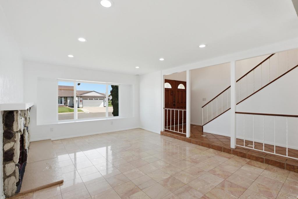 1614 Arequipa Street