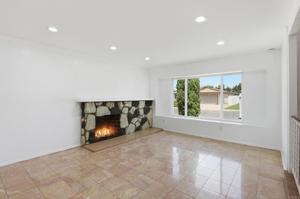 1614 Arequipa Street