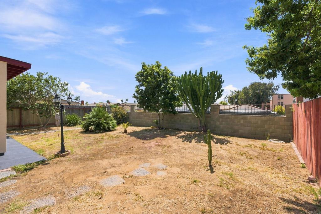 1614 Arequipa Street