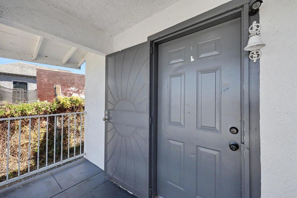 2181 Franklin Avenue