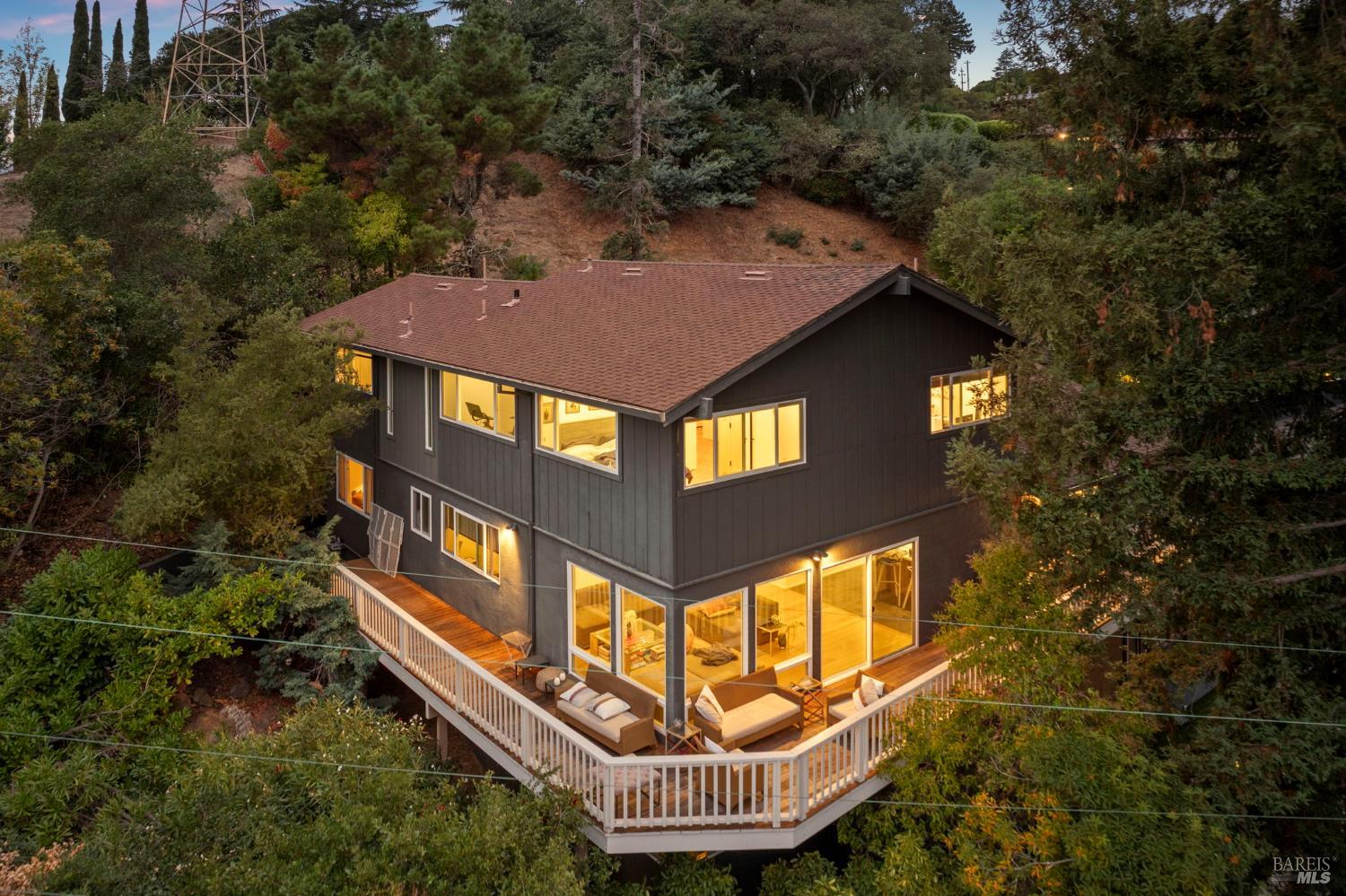 48 Junipero Serra Avenue