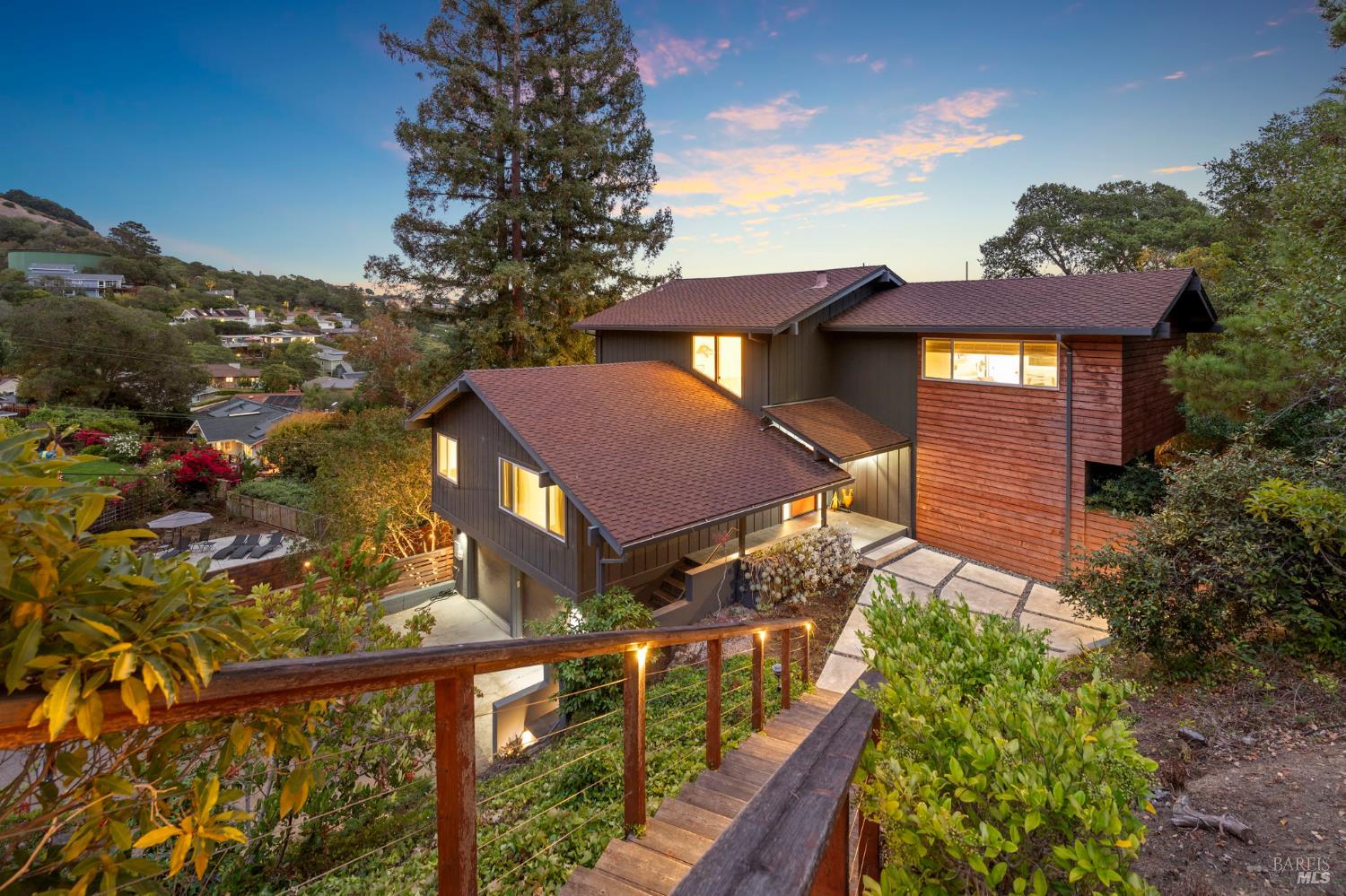 48 Junipero Serra Avenue