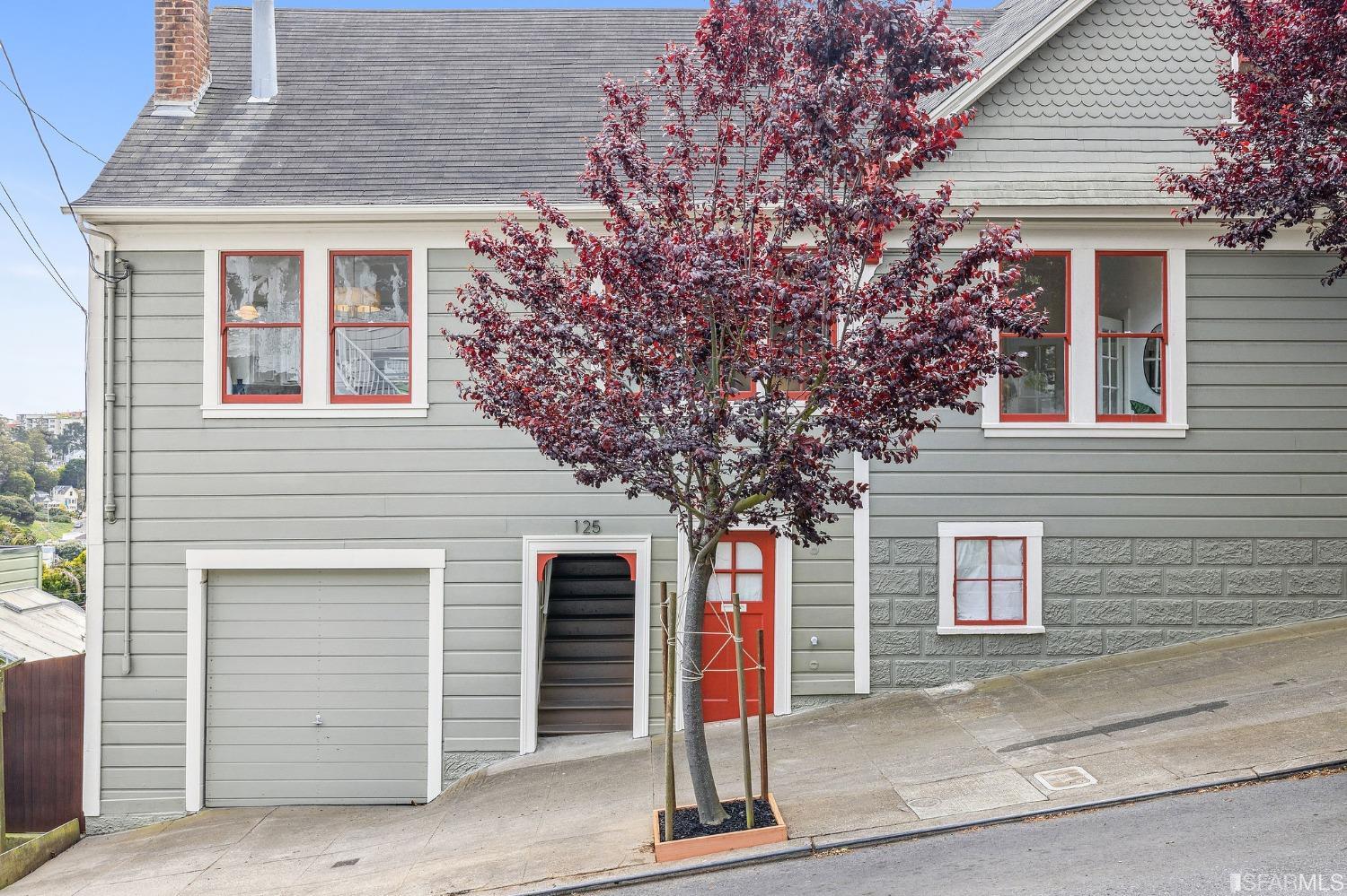 125 Saturn Street