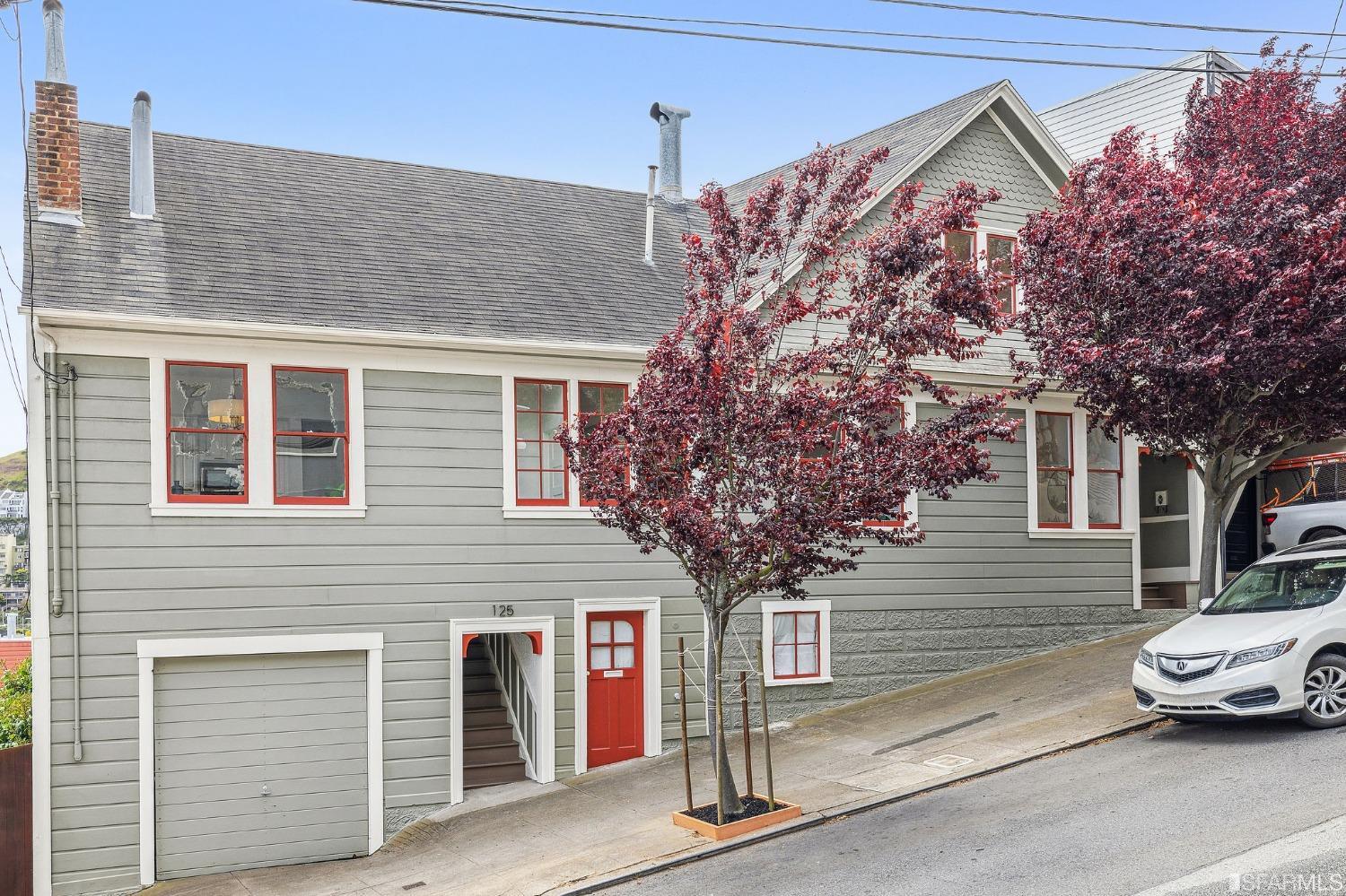 125 Saturn Street