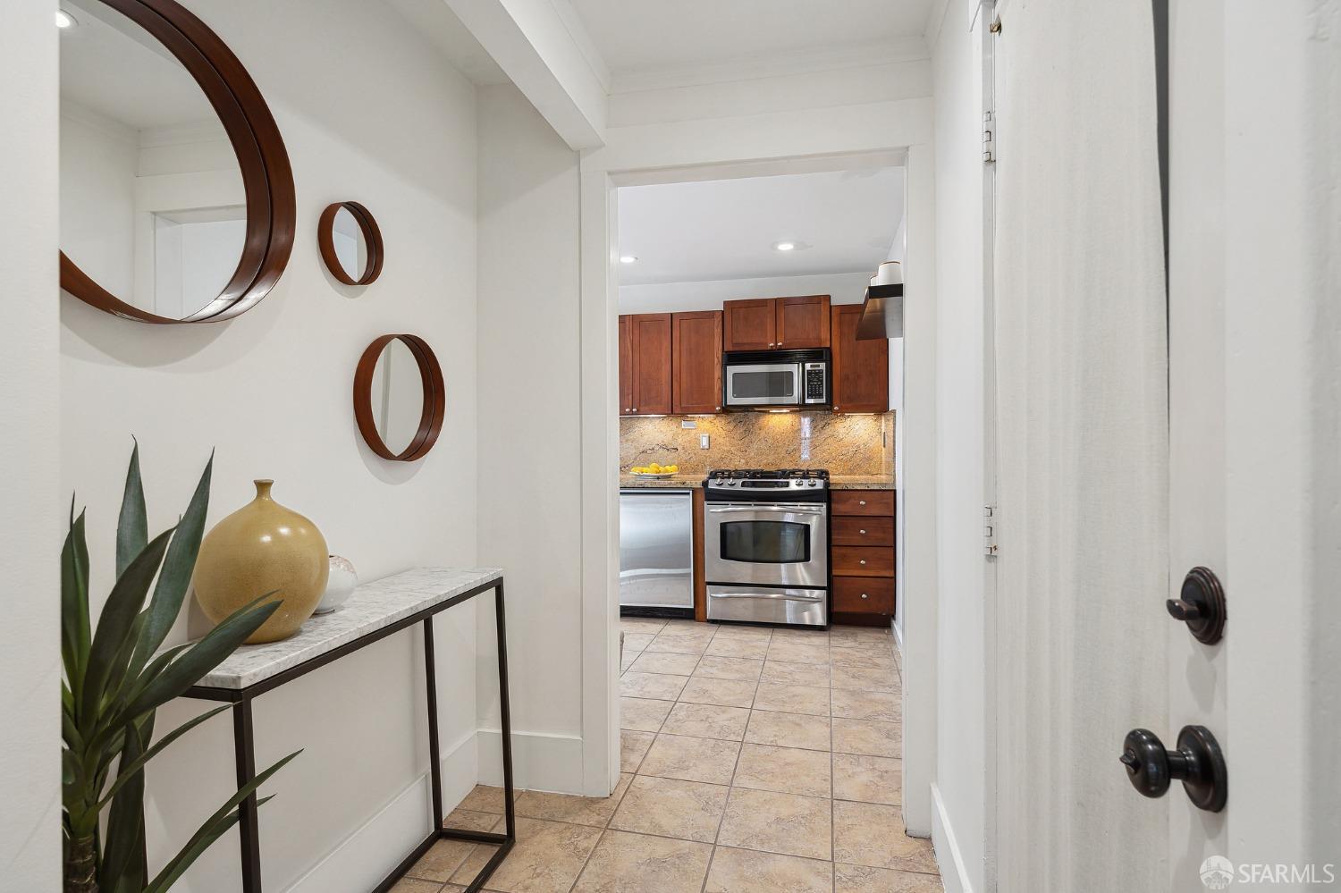 863 Haight Street Unit: 5