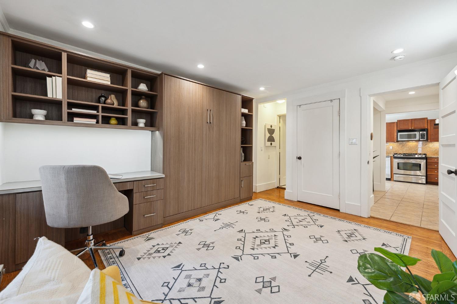 863 Haight Street Unit: 5