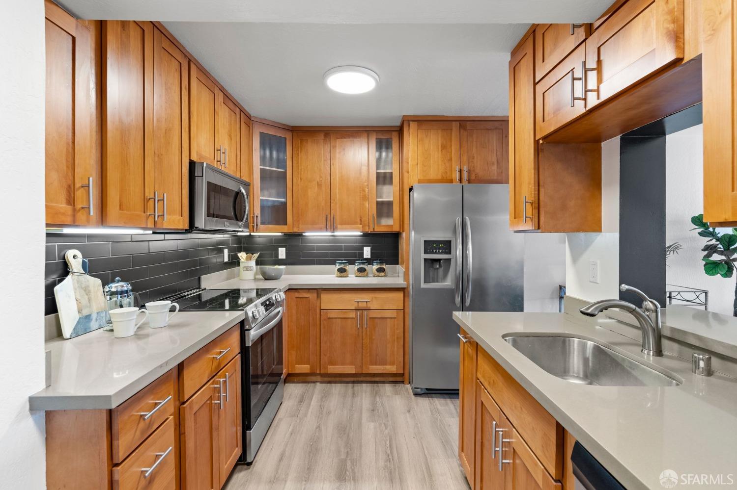 12 Avalon Avenue # 5