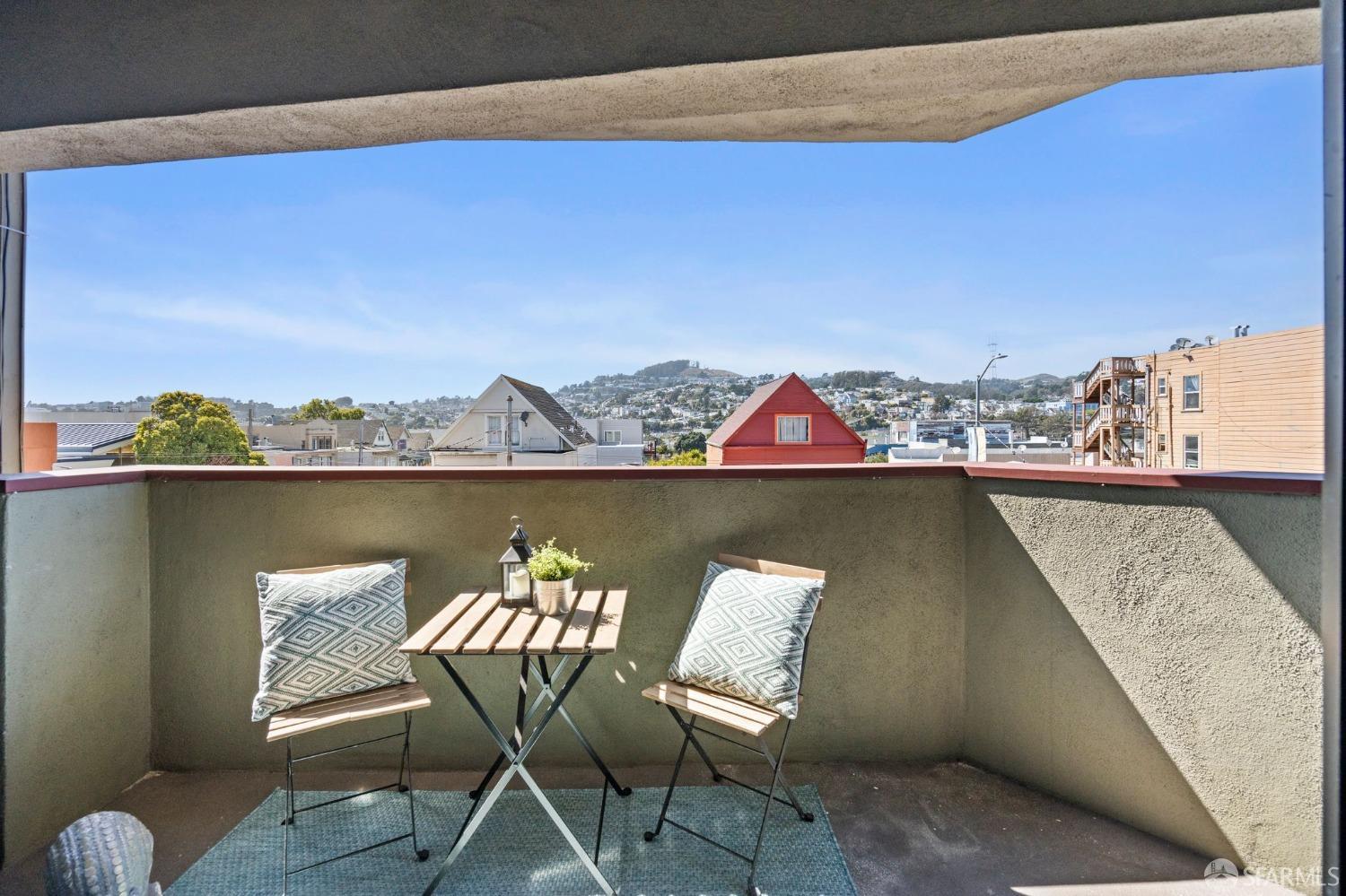 12 Avalon Avenue # 5