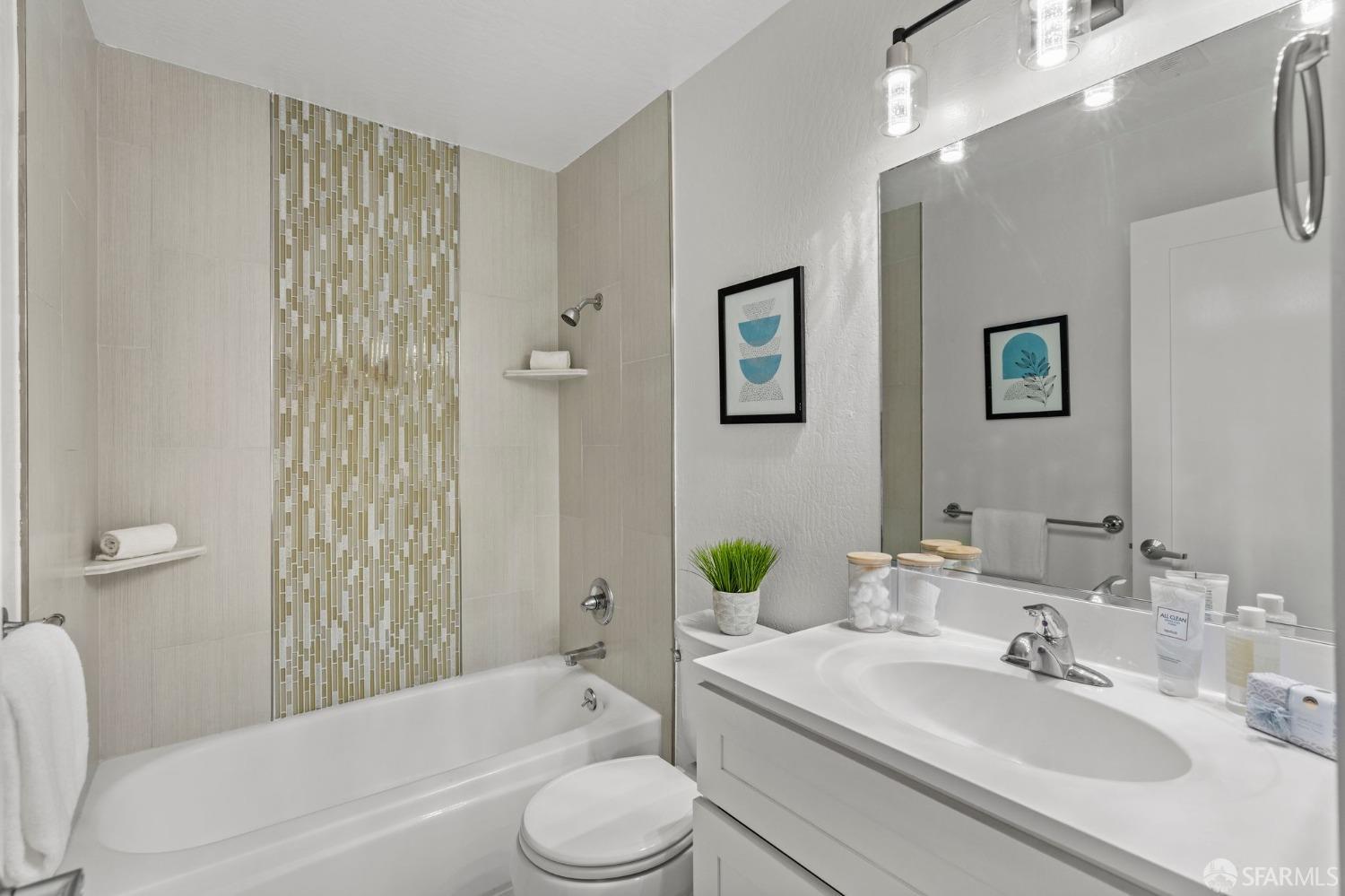 12 Avalon Avenue # 5