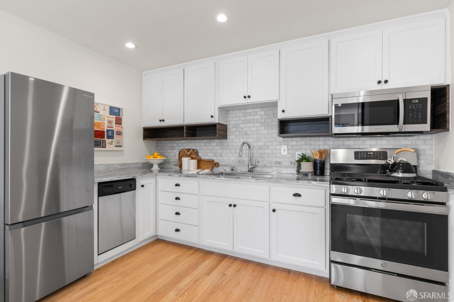 724 Cole Street # 4